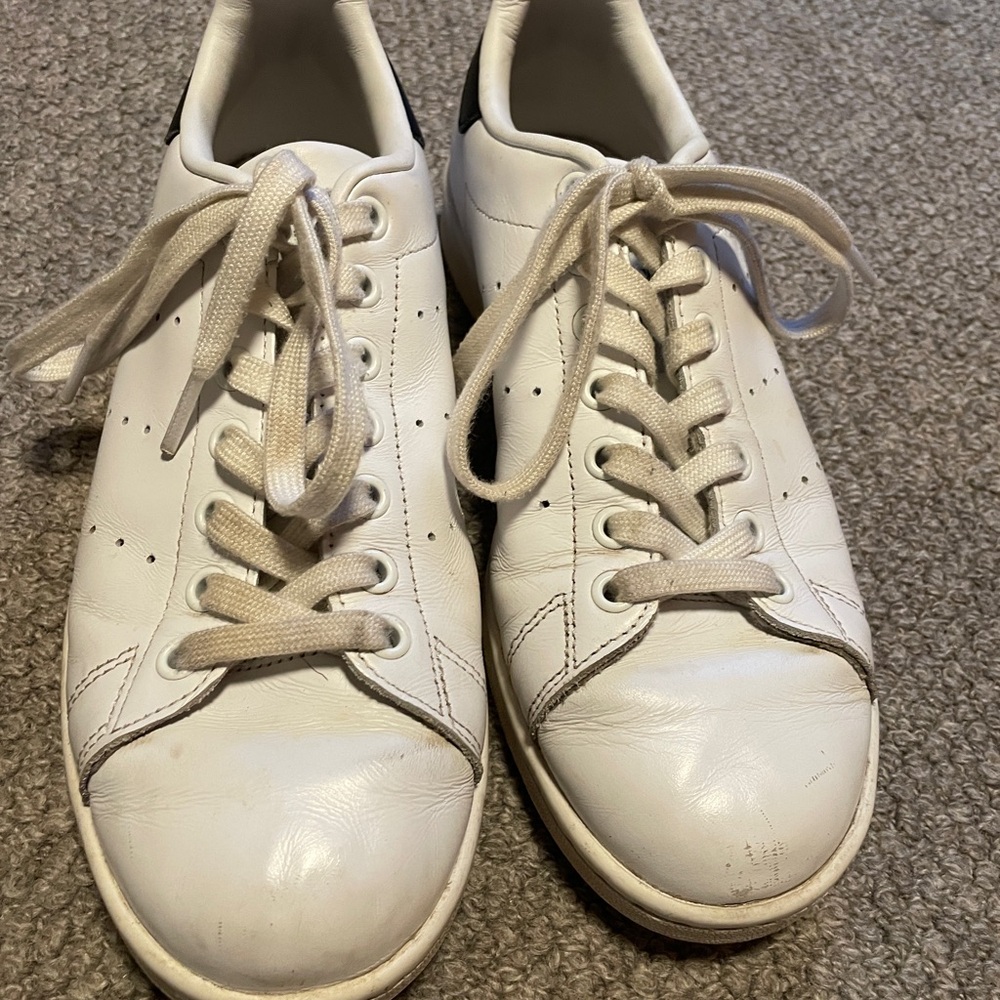 Stan Smith White Adidas Sneakers - Picture 2 of 7